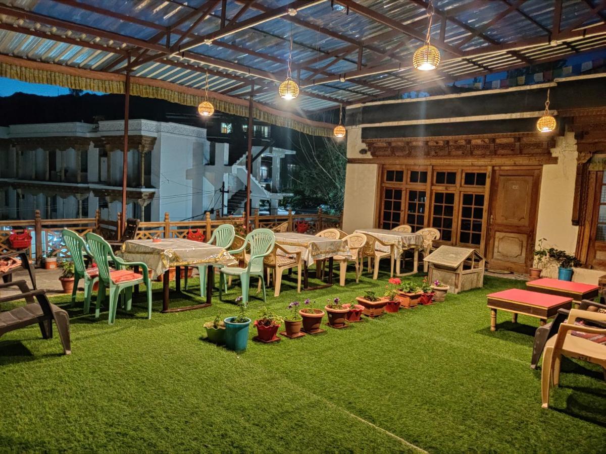 Youthok Guest House Leh Kültér fotó