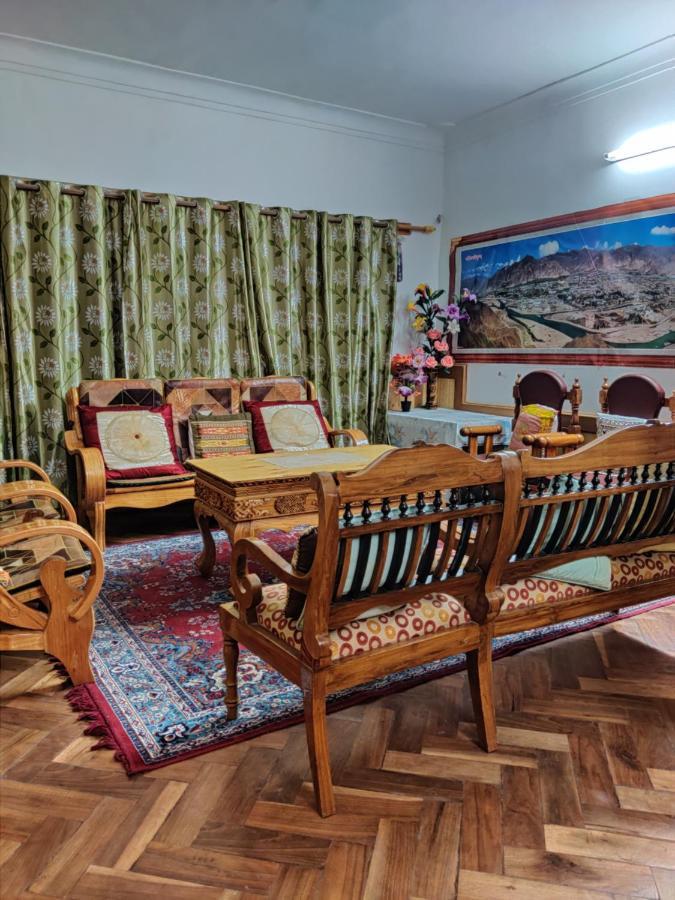 Youthok Guest House Leh Kültér fotó