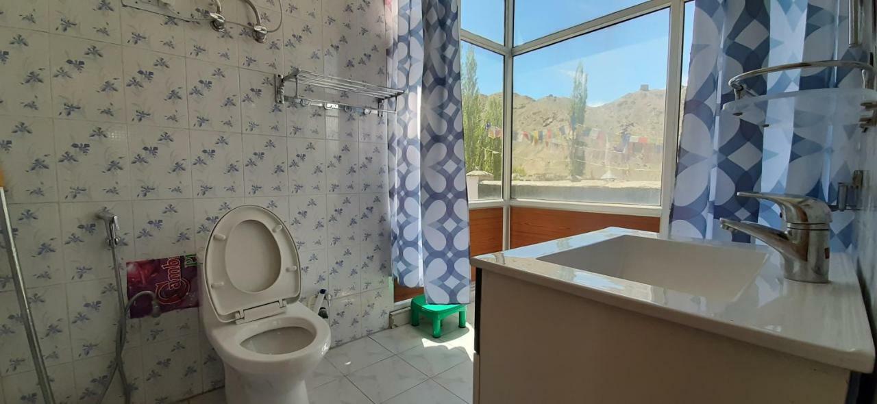 Youthok Guest House Leh Kültér fotó